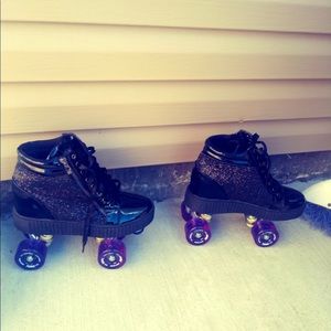 Female skates size 9